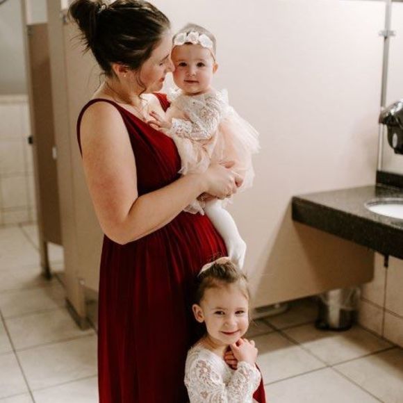 Meet your Posher, Ashlie - Picture 1 of 1